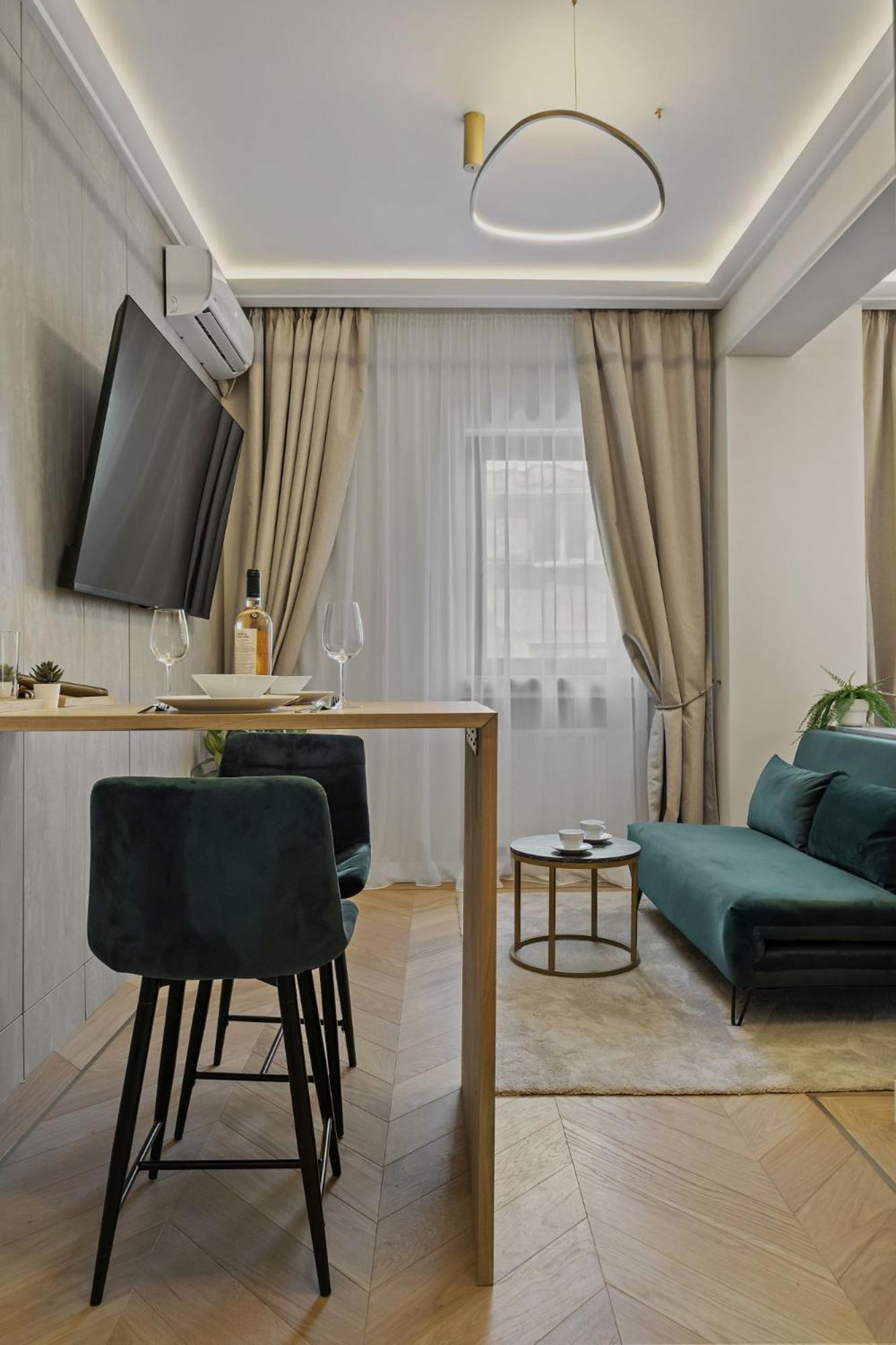 Studio Jungle Breath - City Centre Bukarest Exteriör bild