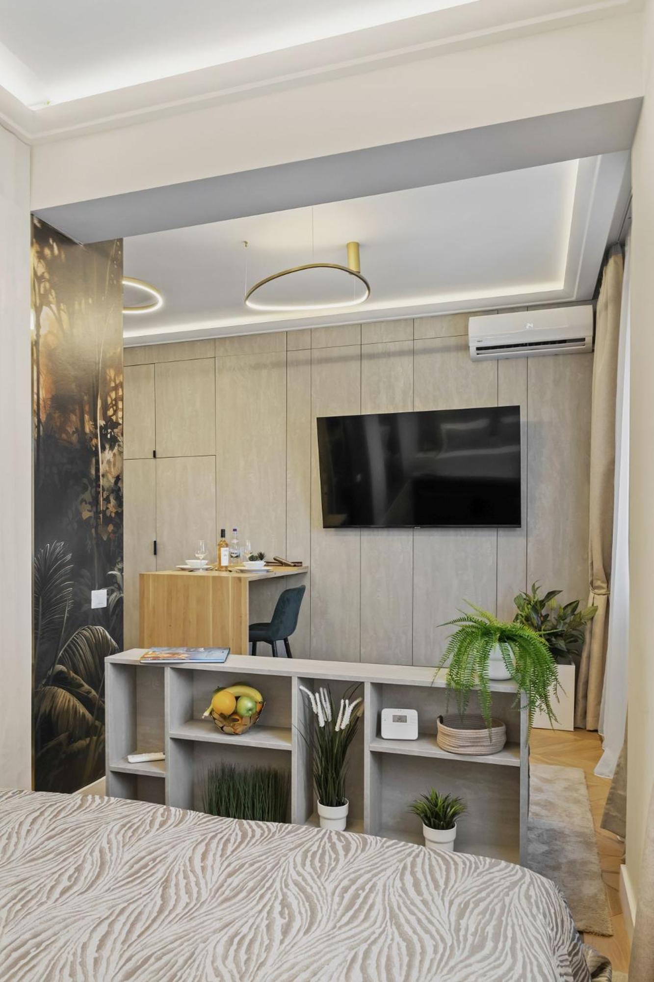 Studio Jungle Breath - City Centre Bukarest Exteriör bild
